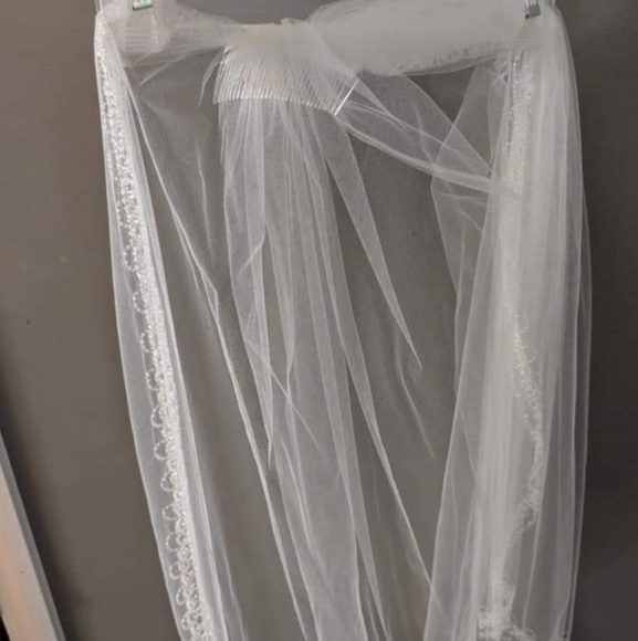 Wedding Dress - Picture 6 of 6